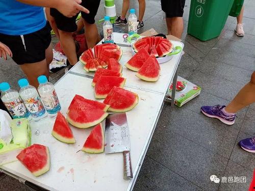 吃瓜群众酒菜是真的吗,吃瓜群众热议的酒菜,真相究竟如何?